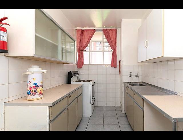 1 BEDROOM APARTMENT FOR SALE IN BEDFORD GARDENS